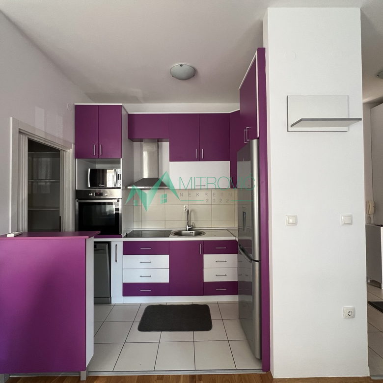 Stan Prodaja Novi Sad  40 m2
