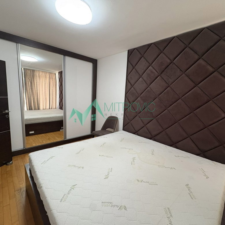 Stan Prodaja Novi Sad  126 m2