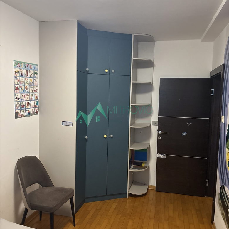 Četvoroiposoban stan na prodaju, Telep, Novi Sad, 126m², 1.200 €