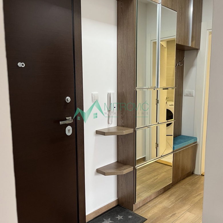 Stan Prodaja Novi Sad  40 m2