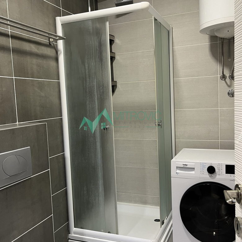 Stan Prodaja Novi Sad  40 m2