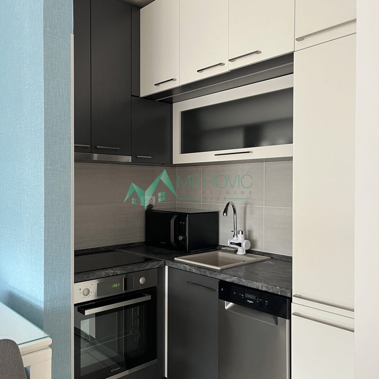 Stan Prodaja Novi Sad  40 m2