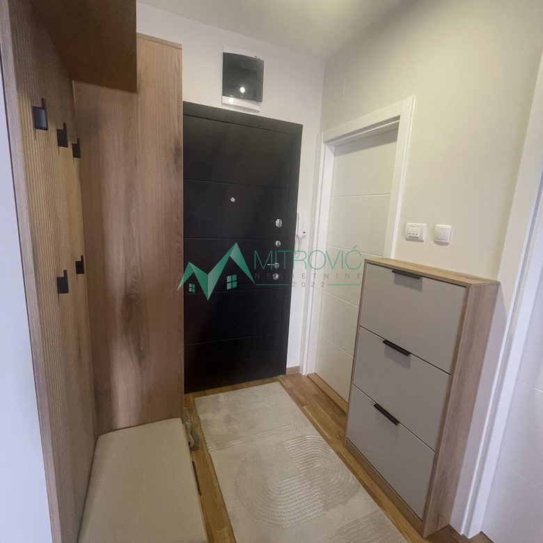 Stan Prodaja Novi Sad  43 m2