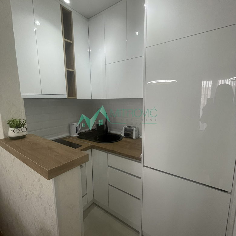Stan Prodaja Novi Sad  43 m2