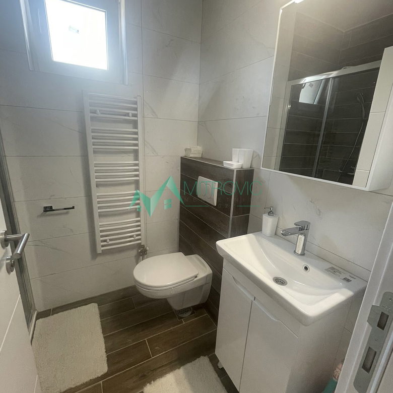 Stan Prodaja Novi Sad  43 m2