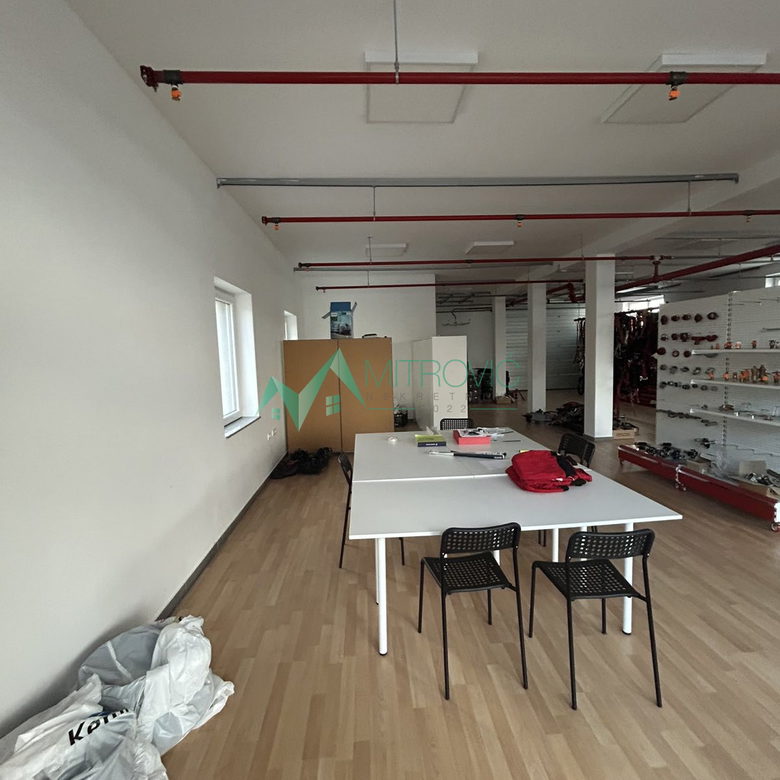 Lokal Prodaja Novi Sad Veternička Rampa 427 m2