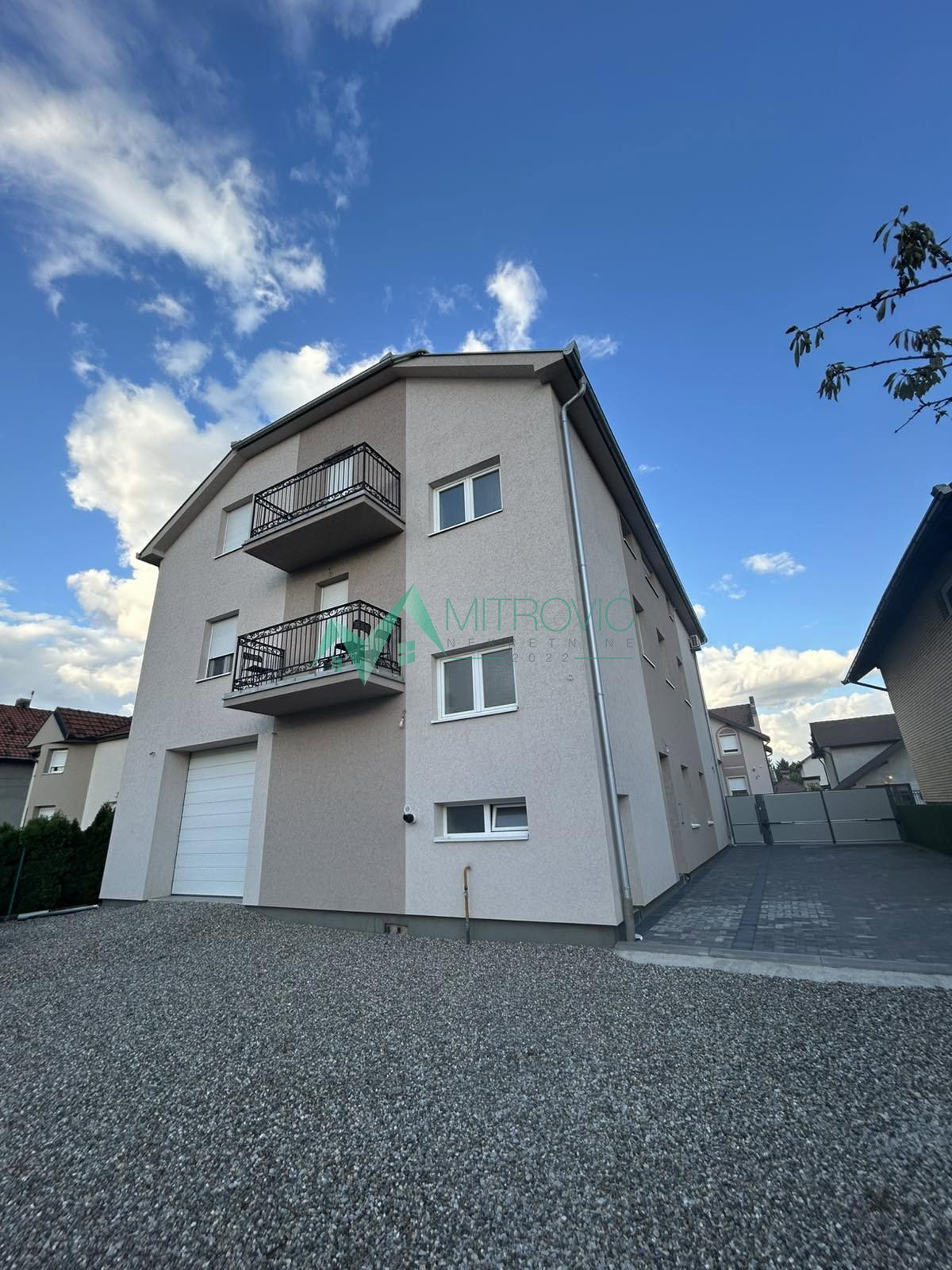 Lokal Prodaja Novi Sad Veternička Rampa 427 m2