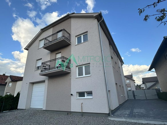 Lokal Prodaja Novi Sad Veternička Rampa 427 m2