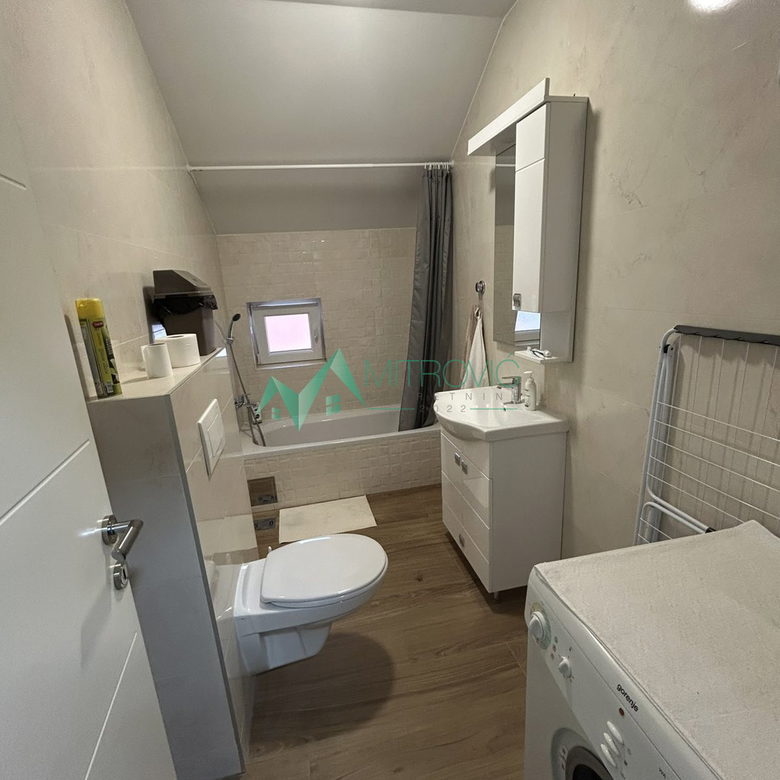 Lokal Prodaja Novi Sad Veternička Rampa 427 m2
