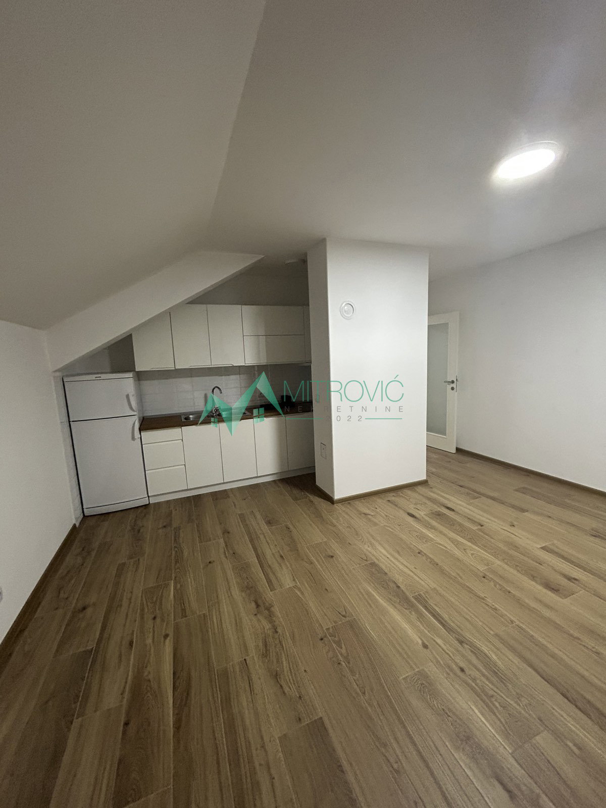 Lokal Prodaja Novi Sad Veternička Rampa 427 m2