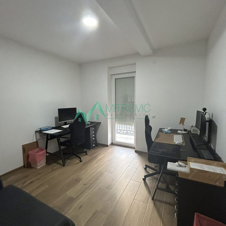 Lokal na prodaju, Veternička Rampa, Novi Sad, 427m², 2.800 €