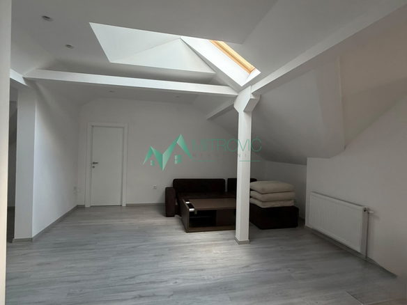 Stan Prodaja Novi Sad  90 m2