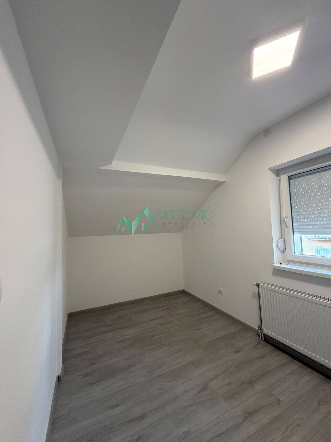 izdavanje-veternik-9102467-pwjcf Garsonjera na prodaju, Veternik, Novi Sad, 90m², 500 €