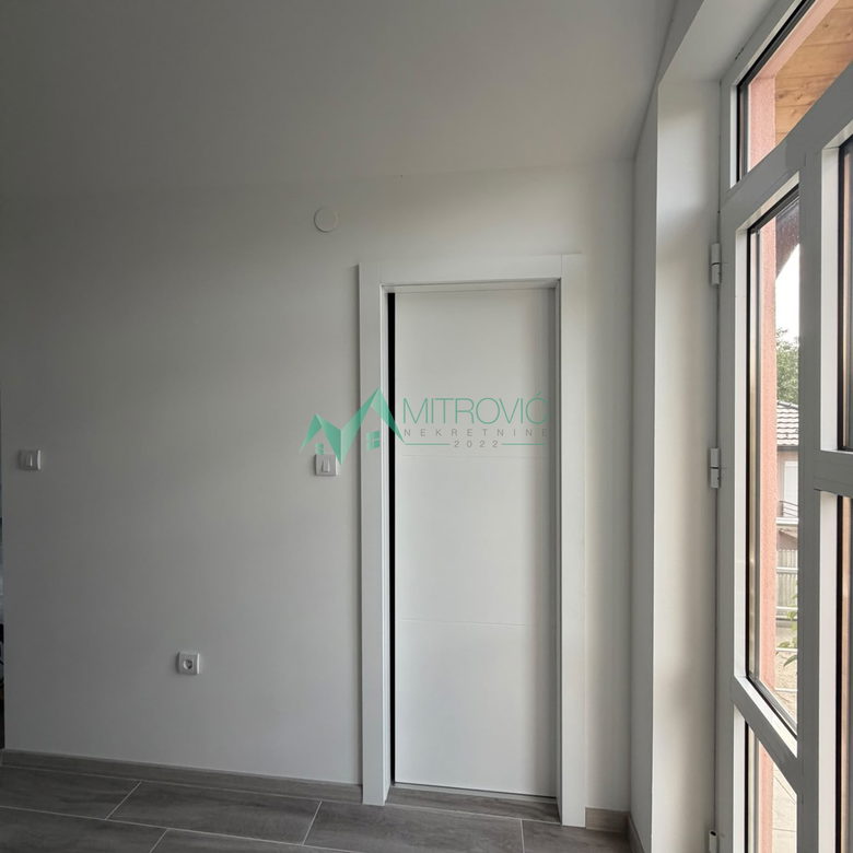 Stan Prodaja Novi Sad  90 m2