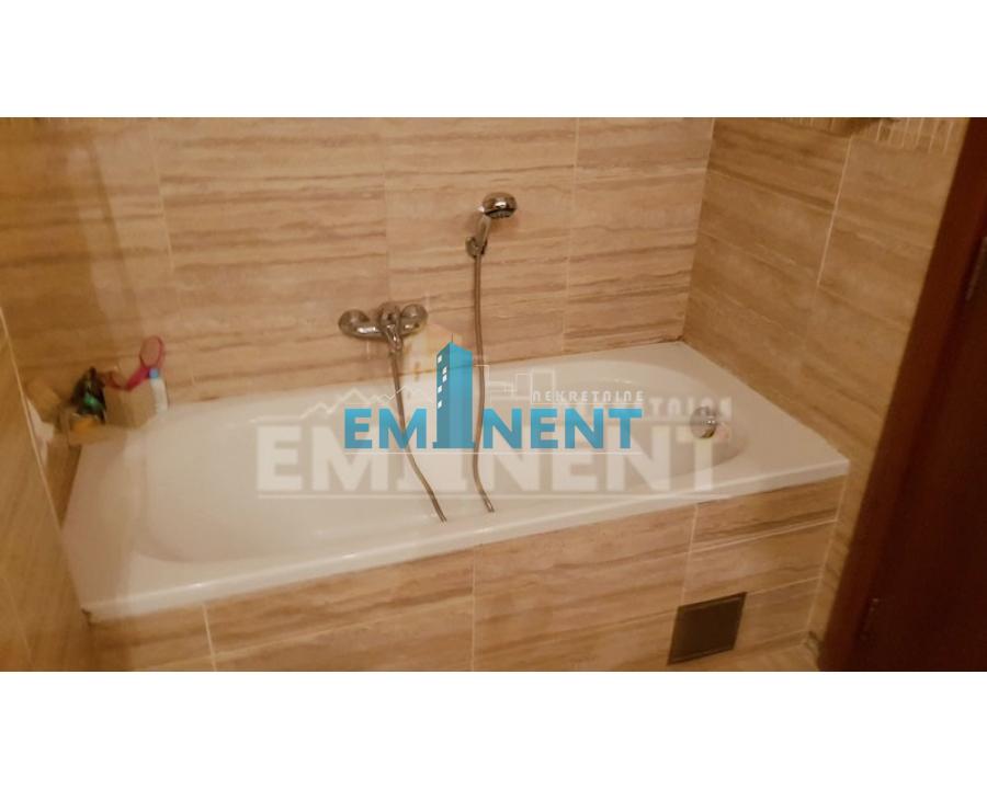 Trosoban stan za izdavanje, Sportski Centar Vračar, Beograd, 72m², 1.100 €/mes