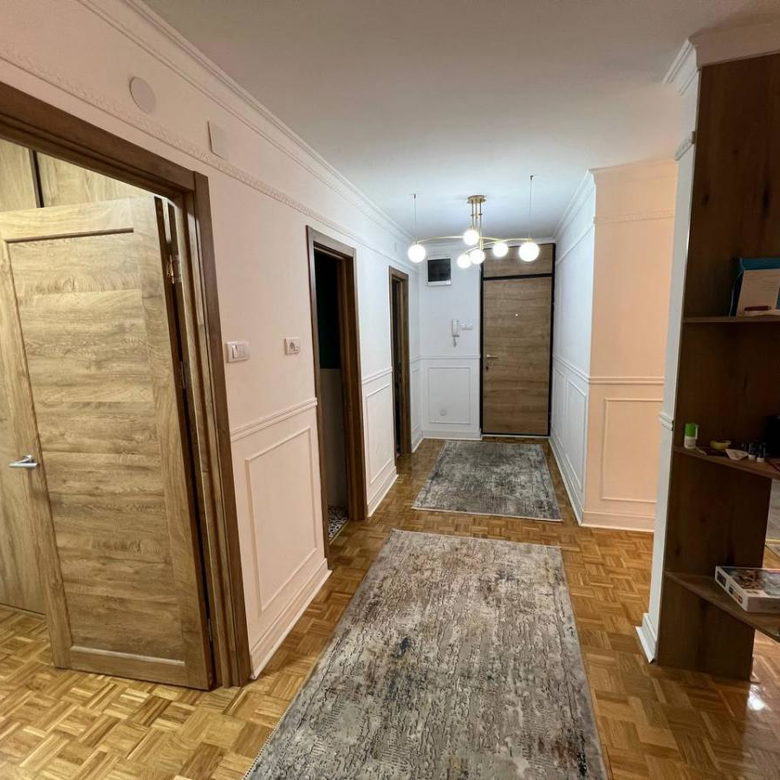 Stan Prodaja Novi Sad  96 m2