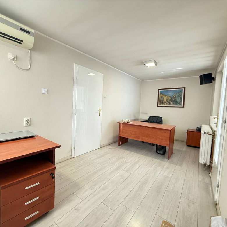 Lokal za izdavanje, Banatić, Novi Sad, 125m², 800 €/mes