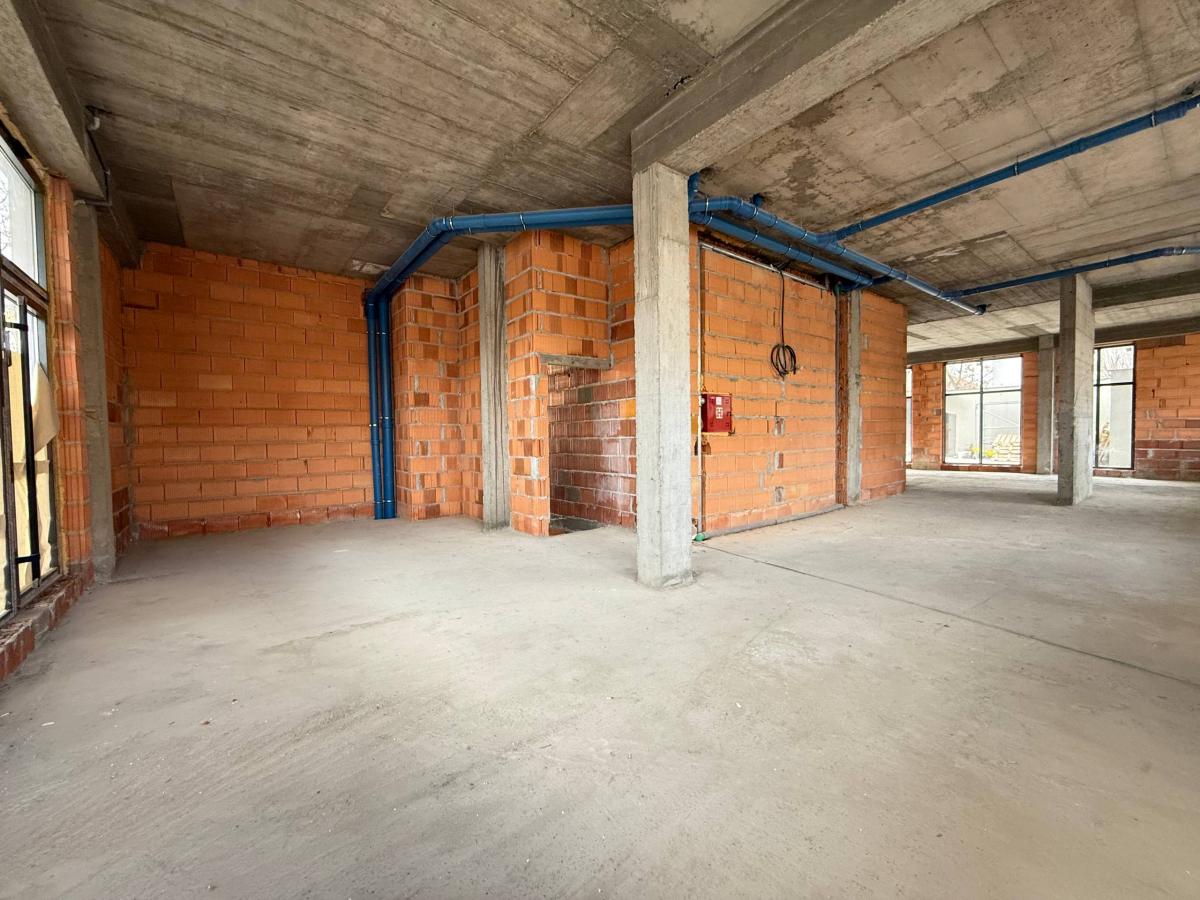 Lokal Izdavanje Novi Sad Lokal Izdavanje Novi Sad 220 m2
