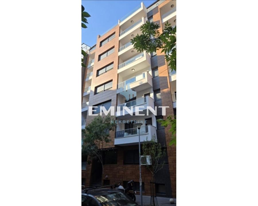 kuca-izdavanje-2Aw8yaMcLG Trosoban stan za izdavanje, Đeram Pijaca, Beograd, 62m², 1.000 €/mes