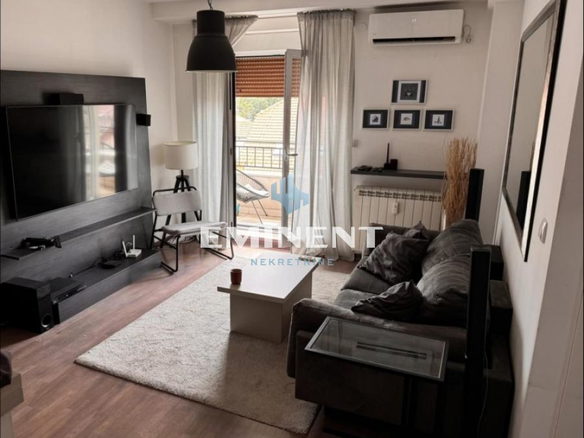 Stan Izdavanje Beograd  44 m2