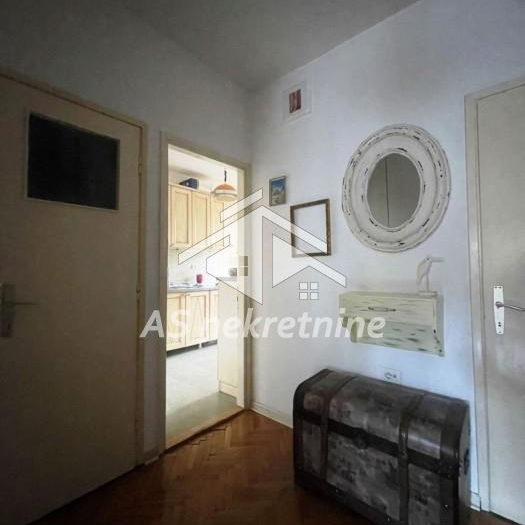 Trosoban stan za izdavanje, Pravni Fakultet – Vračar, Beograd, 70m², 1.300 €/mes