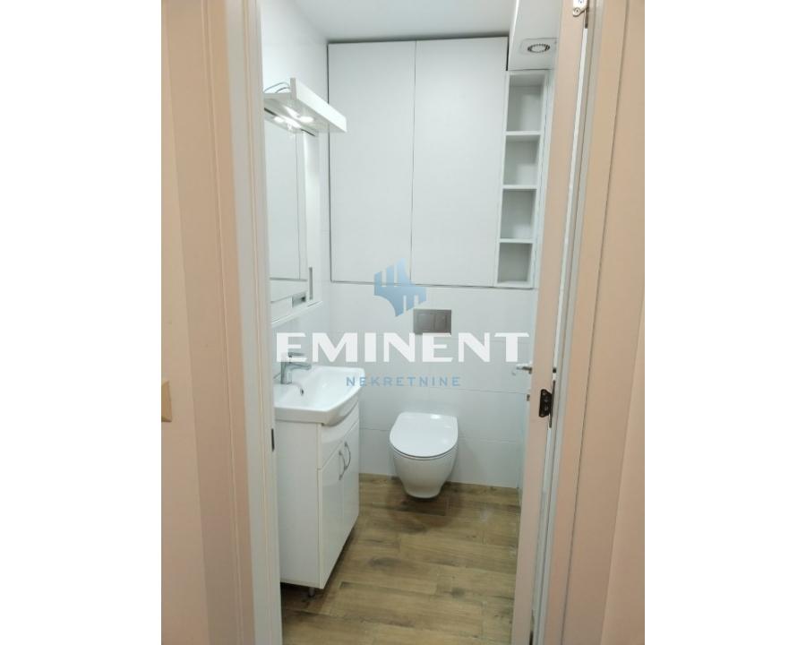 kuca-izdavanje-4HADP6Crp3 Četvorosoban stan za izdavanje, Dimitrija Tucovića, Beograd, 84m², 1.200 €/mes