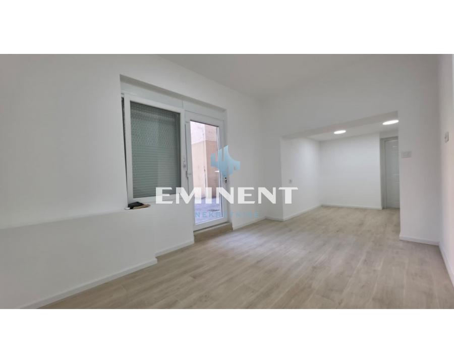 Lokal za izdavanje, Ekonomski Fakultet, Beograd, 49m², 600 €/mes