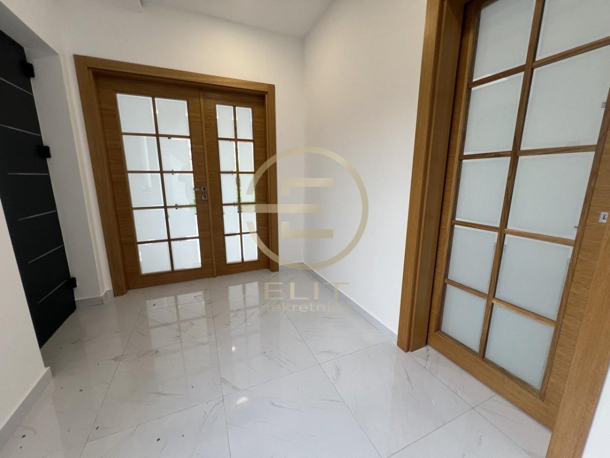 Lokal Izdavanje Novi Sad Lokal Izdavanje Novi Sad Popovica 181 m2