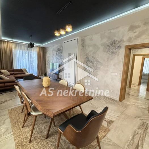 Stan Izdavanje Beograd Senjak 200 m2