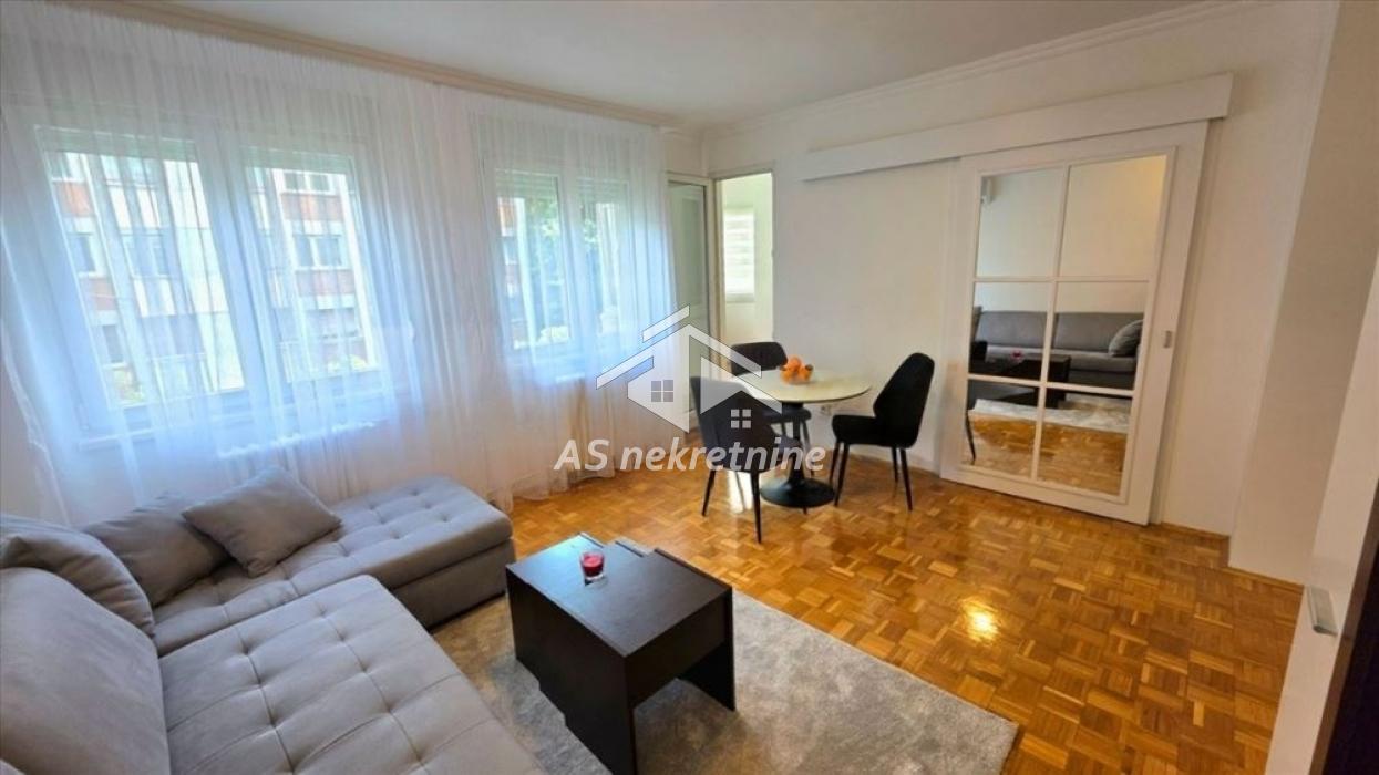 Stan Izdavanje Beograd Stan Izdavanje Beograd Slavija 46 m2