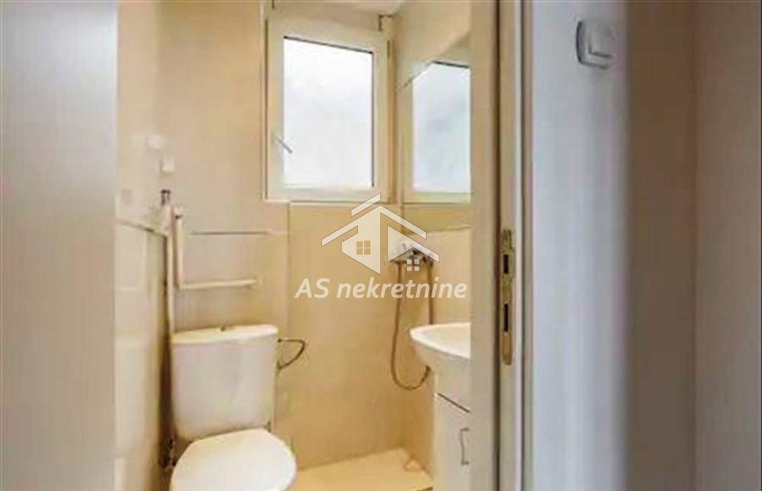 kuca-izdavanje-Ch6nImNWxK Trosoban stan za izdavanje, London, Beograd, 100m², 1.750 €/mes