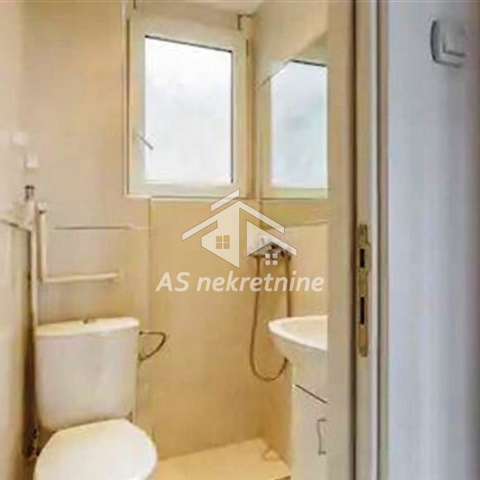 Trosoban stan za izdavanje, London, Beograd, 100m², 1.750 €/mes