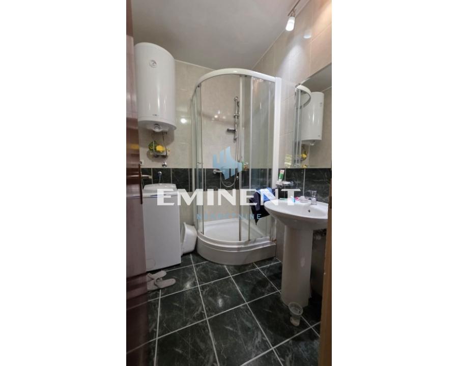 Trosoban stan za izdavanje, Blok 28, Beograd, 72m², 850 €/mes