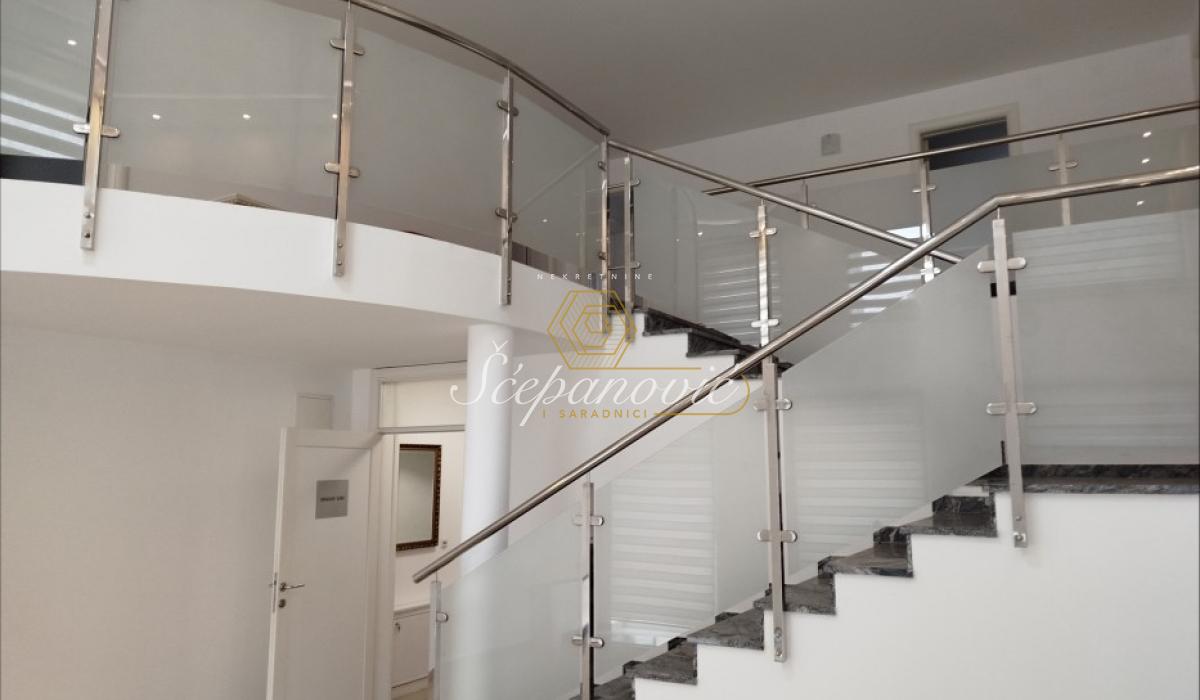 Kuća Prodaja Novi Sad Kuća Prodaja Novi Sad 795 m2