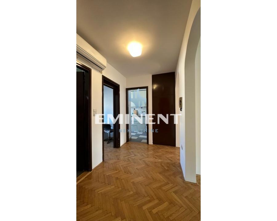 Stan Izdavanje Beograd Kalenić Pijaca 64 m2