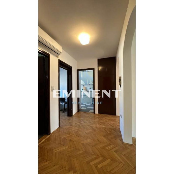 Stan Izdavanje Beograd Kalenić Pijaca 64 m2
