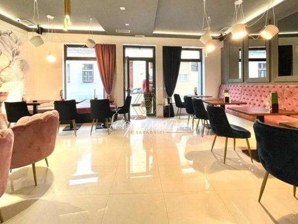 Lokal Prodaja Sremski Karlovci  205 m2