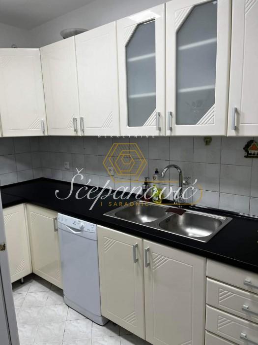 Stan Prodaja Novi Sad  71 m2