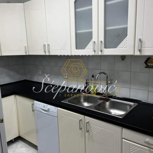 Stan Prodaja Novi Sad  71 m2