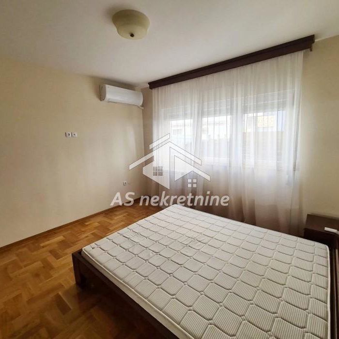 Stan Izdavanje Beograd Hram Svetog Save 78 m2