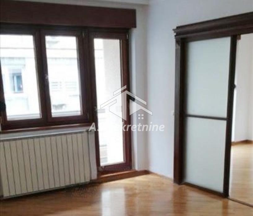 Stan Izdavanje Beograd Stan Izdavanje Beograd Slavija 130 m2