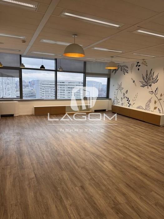 Lokal Izdavanje Beograd Blok 67 - Belville 838 m2