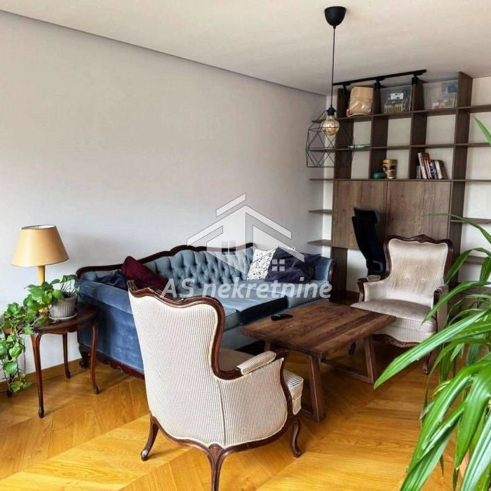 Stan Izdavanje Beograd Hram Svetog Save 75 m2
