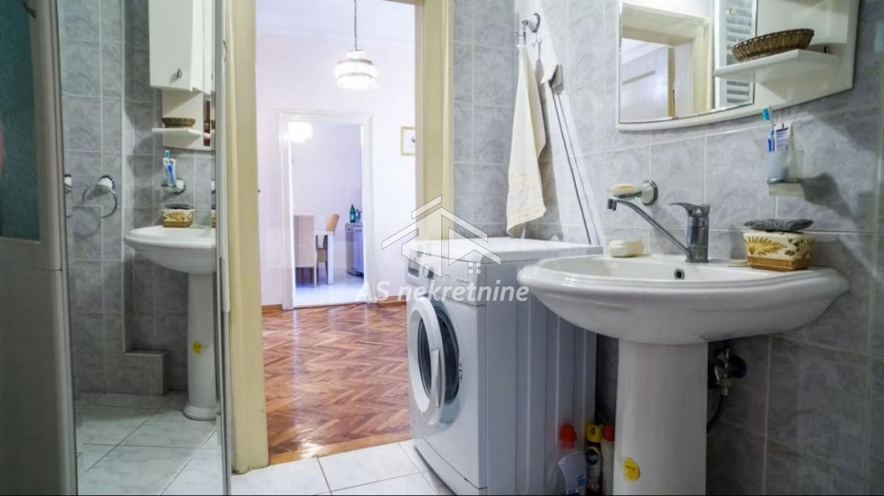 kuca-izdavanje-RqJBOdbYcx Dvosoban stan za izdavanje, Skadarlija, Beograd, 65m², 800 €/mes