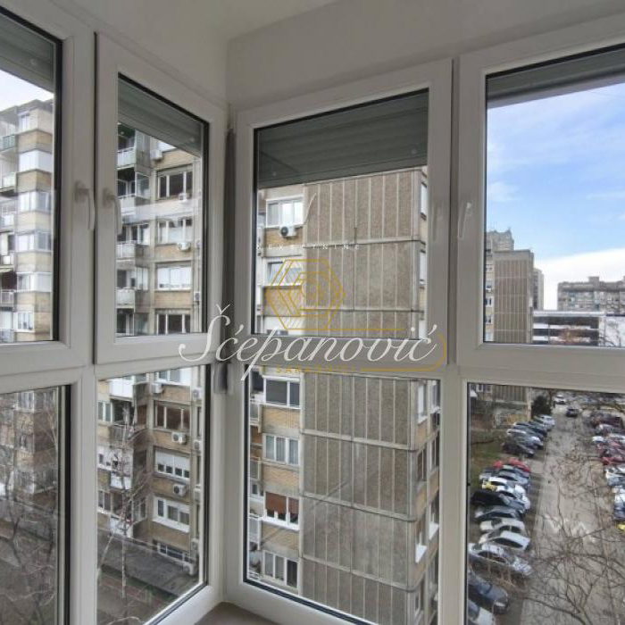 Stan Prodaja Novi Sad  73 m2