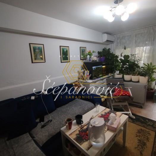 Stan Prodaja Novi Sad  54 m2