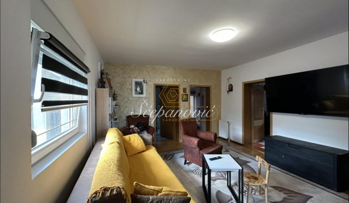 kuca-izdavanje-UnjIm5FCpW Kuća na prodaju, Klisa, Novi Sad, 204m², 290.000 €