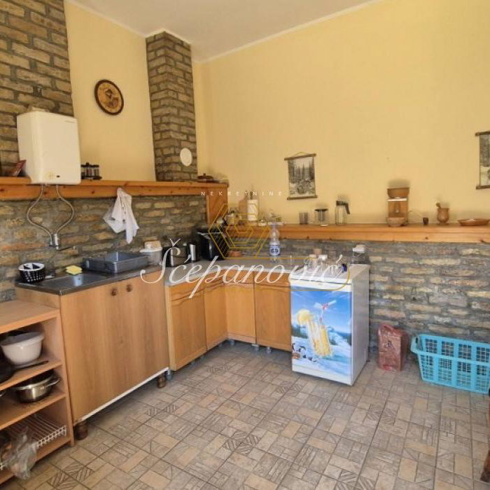 Kuća na prodaju, Bački Gračac, Odžaci, 430m², 145.000 €