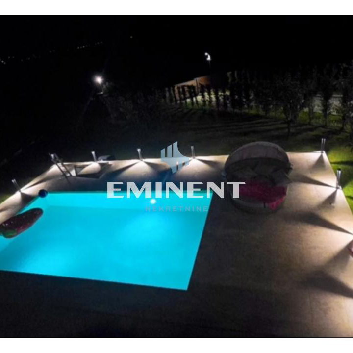 Kuća Izdavanje Beograd Boleč 200 m2