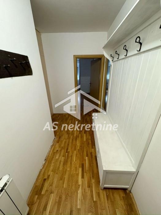 kuca-izdavanje-ZWsOR2CajX Stan Izdavanje Beograd Južni Bulevar 73 m2